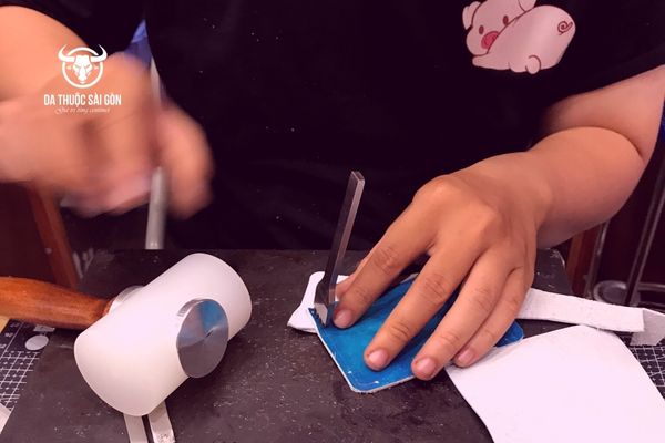 Nhận làm đồ da handmade hà nội theo yêu cầu giá tốt