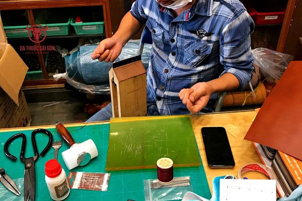 Làm đồ da handmade tphcm ở đâu uy tín?