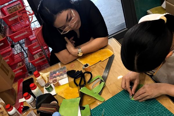 khóa học làm đồ da online