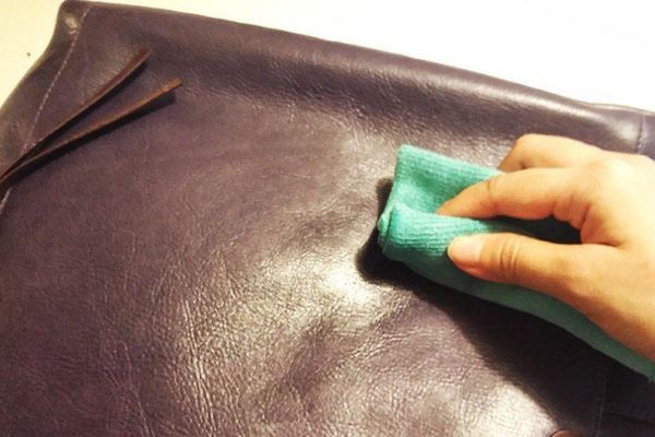 Những cách làm mới đồ da vừa đơn giản vừa nhanh chóng hiệu quả