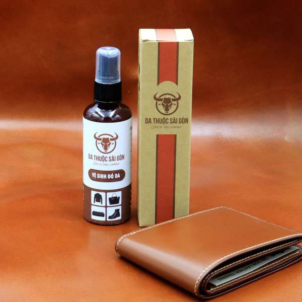 làm sạch ví da cá sấu