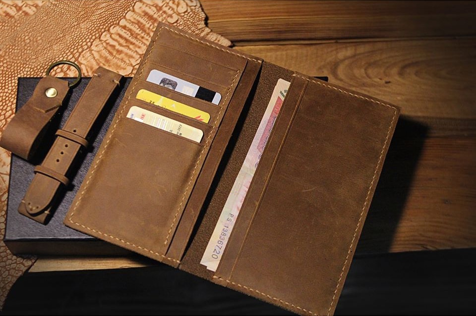 làm ví handmade bằng da