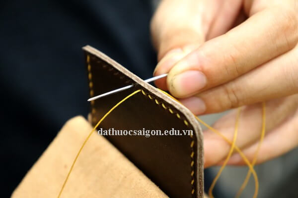 lớp học làm đồ da handmade ở hà nội