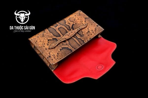 lớp học làm ví da