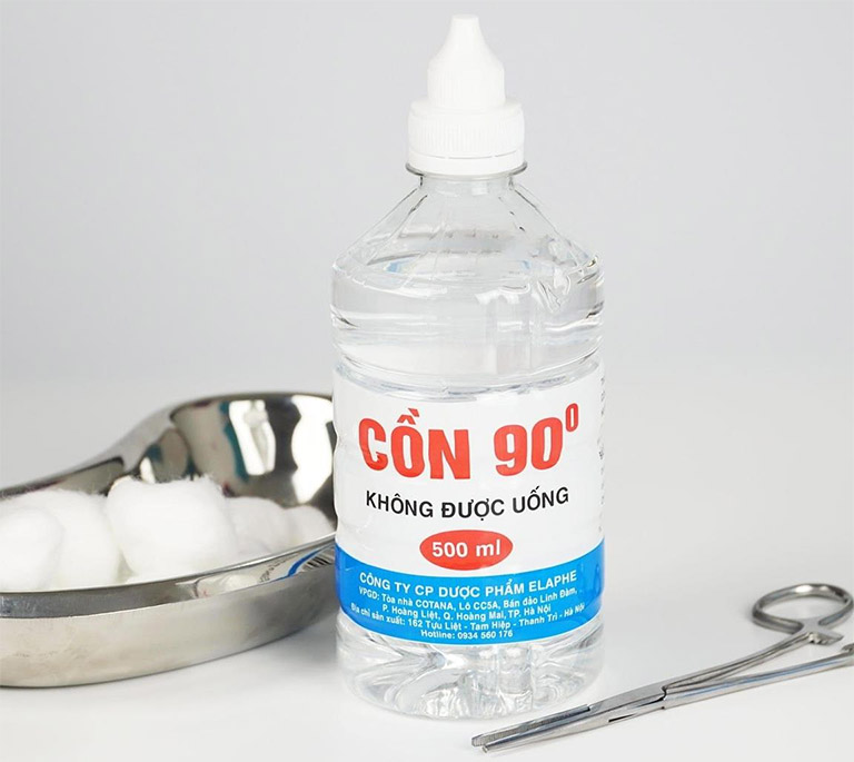 thắt lưng da bị mốc