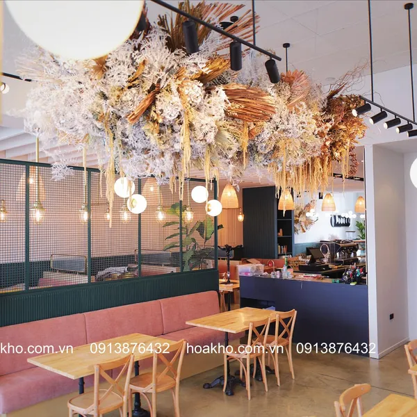 DỰNG CẢNH HOA KHÔ QUÁN CAFE
