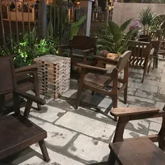 Kinh nghiệm chọn đồ trang trí quán cafe vintage phù hợp với giá tốt