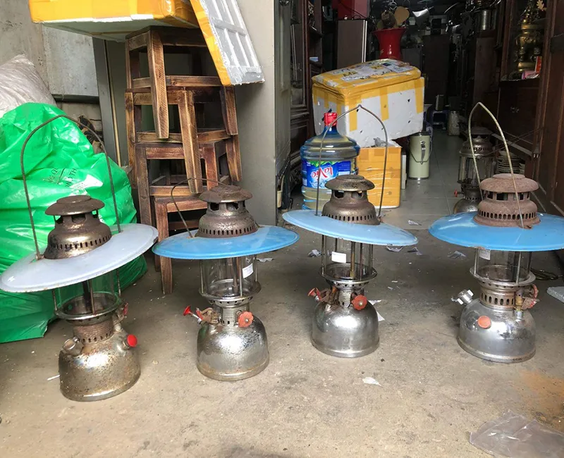 Đèn măng xông