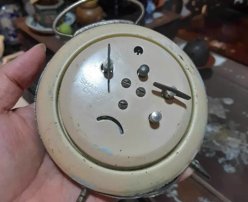 Đồng hồ con gà