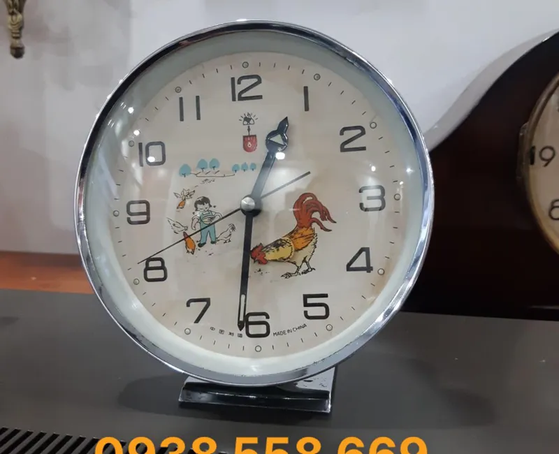 Đồng hồ con gà