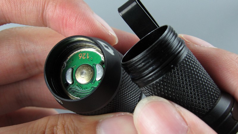 cac-loai-cong-tac-cua-den-pin