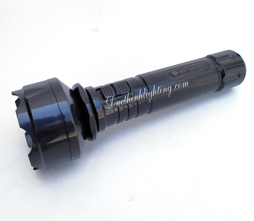 cac-loai-cong-tac-cua-den-pin