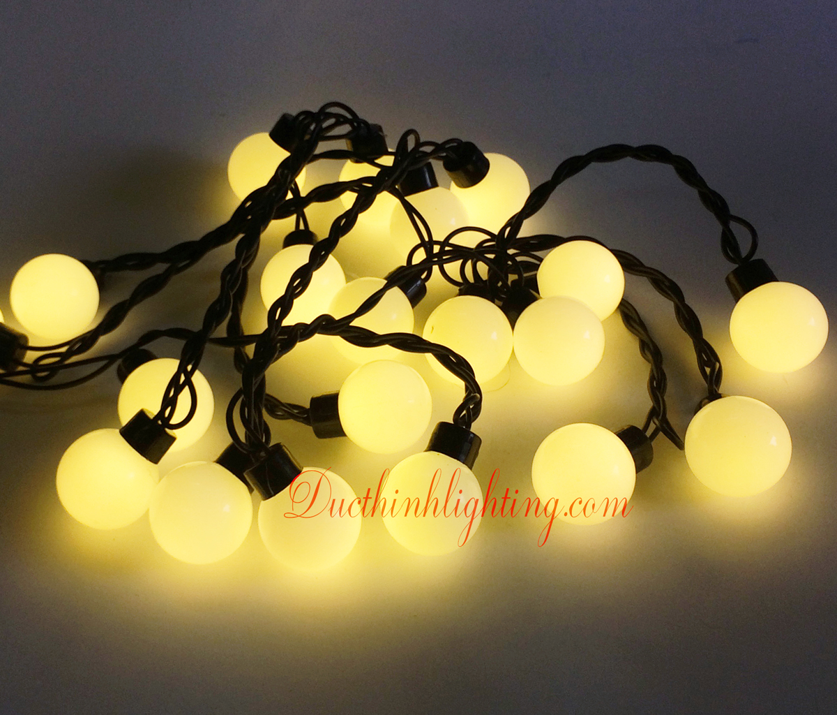 Dây Đèn LED Bi 4 Cm Vàng Nắng Dây Đèn LED Bi 4 Cm Vàng Nắng