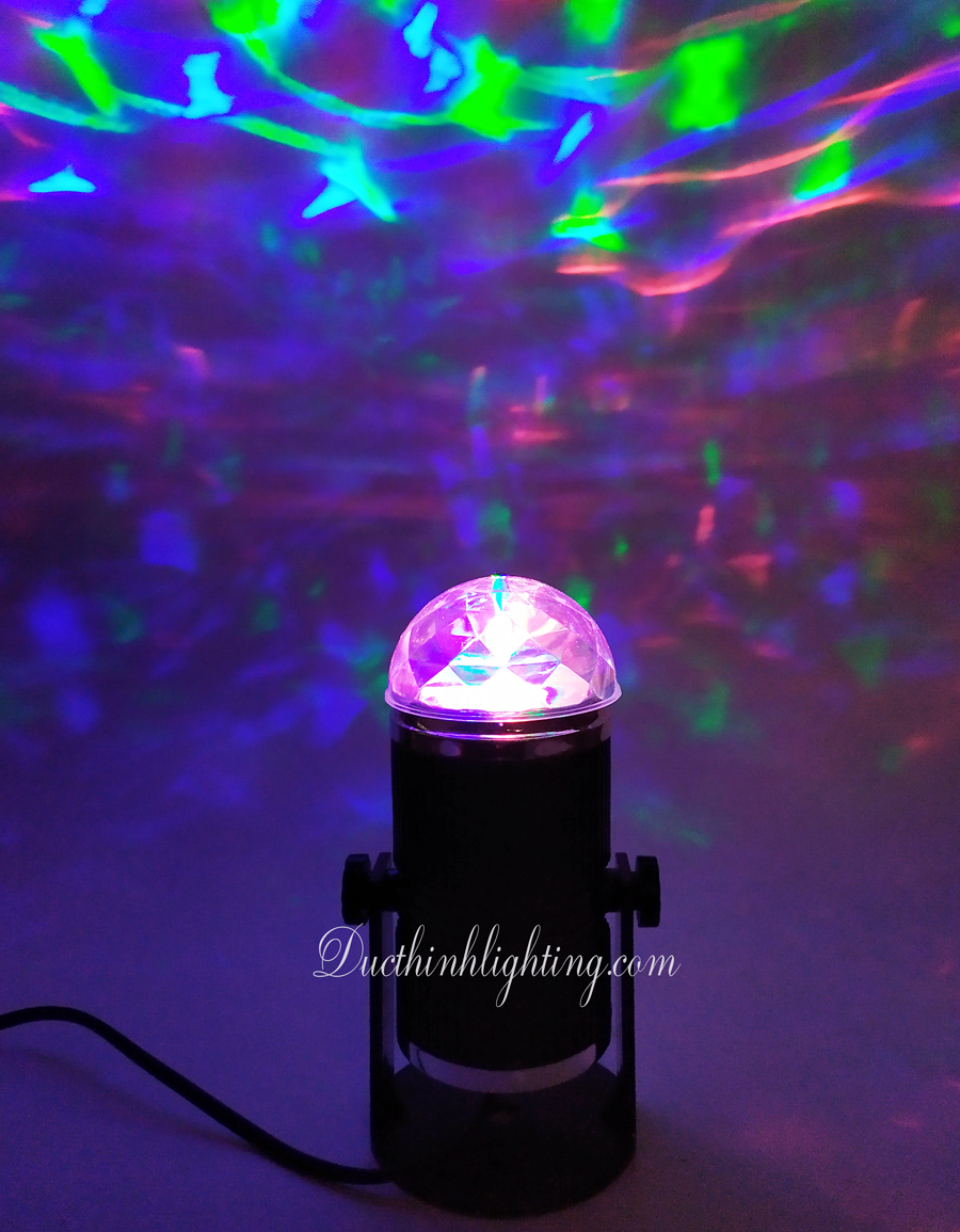 Đèn LED Xoay Nhiều Màu SC 001 Đèn LED Xoay Nhiều Màu SC 001