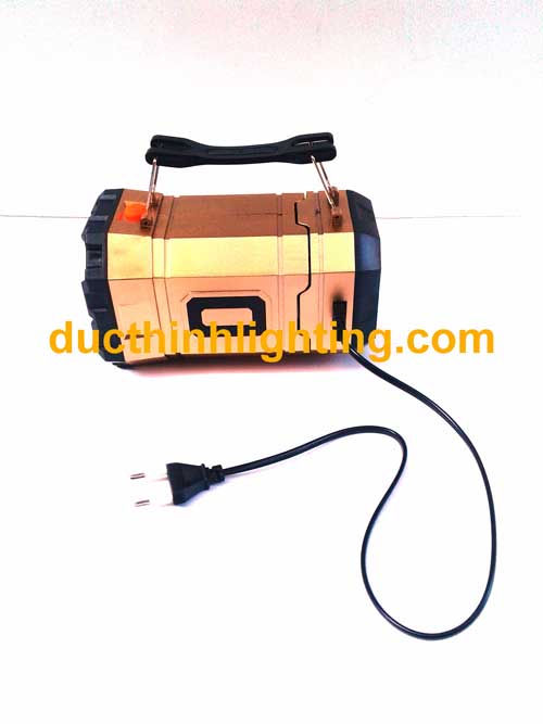 Đèn Sạc Năng Lượng Mặt Trời 6 LED 829 Đèn Sạc Năng Lượng Mặt Trời 6 LED 829