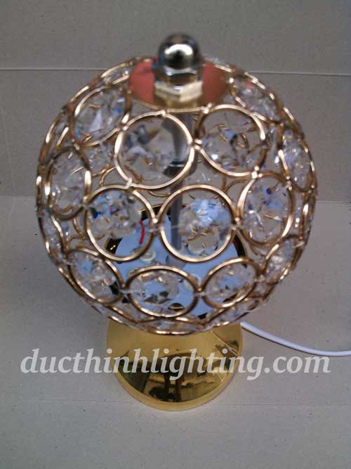 Đèn LED Xoay Nhiều Màu D1 Đèn LED Xoay Nhiều Màu D1