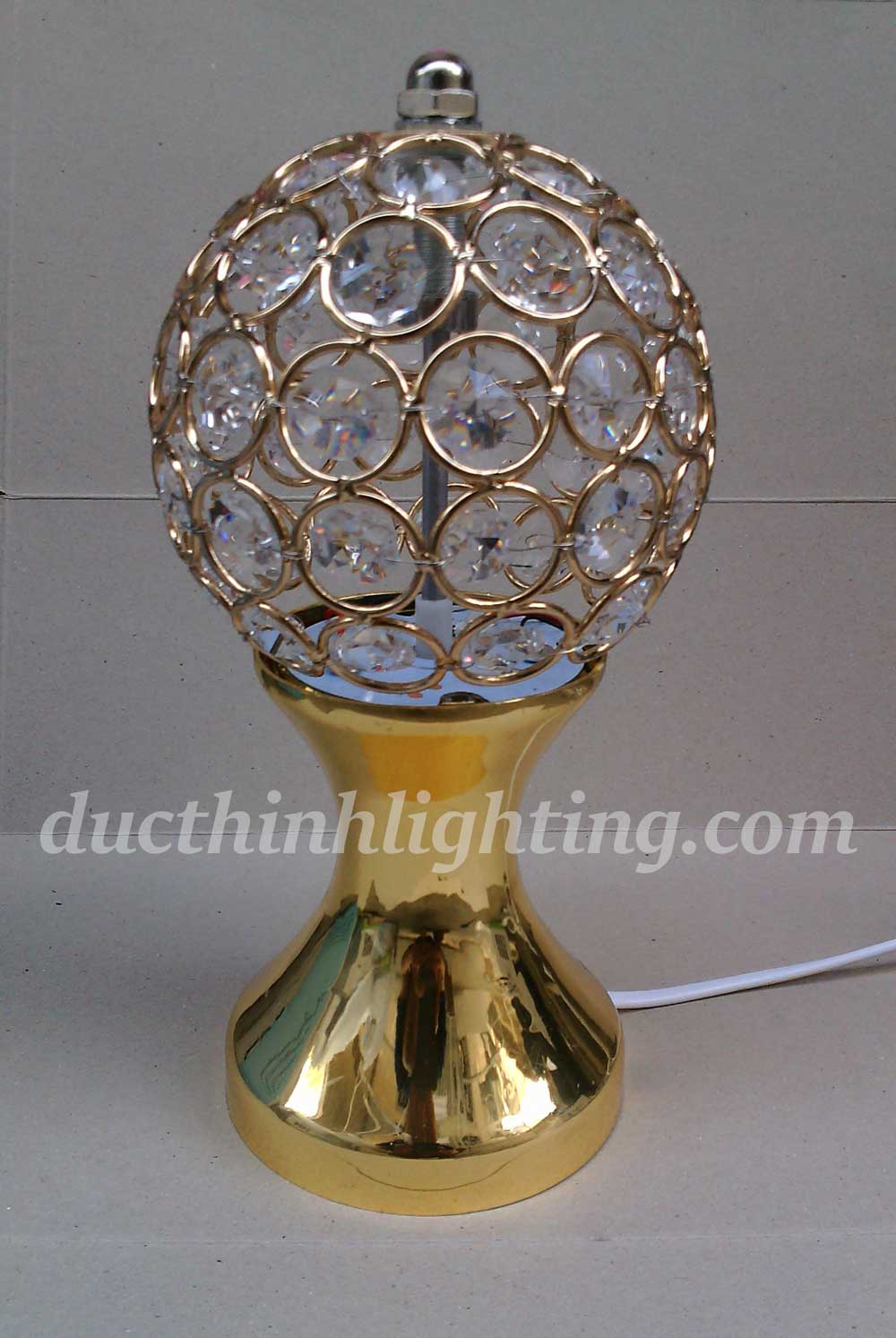 Đèn LED Xoay Nhiều Màu D1 Đèn LED Xoay Nhiều Màu D1