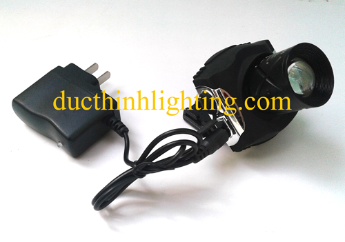 Đèn Pin Đội Đầu LED Siêu Sáng 5901 Đèn Pin Đội Đầu LED Siêu Sáng 5901