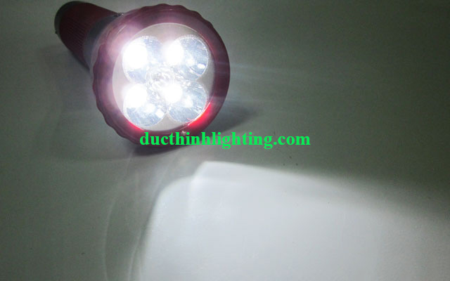 Đèn Pin Sạc LED Đa Năng 3 Trong 1 Đèn Pin Sạc LED Đa Năng 3 Trong 1