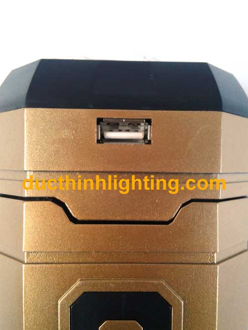 Đèn Sạc Năng Lượng Mặt Trời 6 LED 829 Đèn Sạc Năng Lượng Mặt Trời 6 LED 829