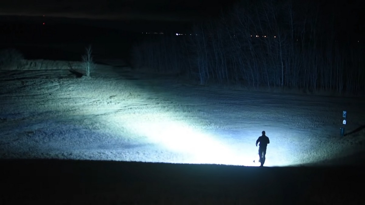 nhung-dieu-can-luu-y-khi-mua-den-pin