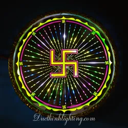 Đèn Hào Quang Cơ LED Chữ Vạn 22cm