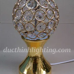 Đèn LED Xoay Nhiều Màu D1