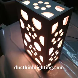 Đèn Vách Hoa Văn