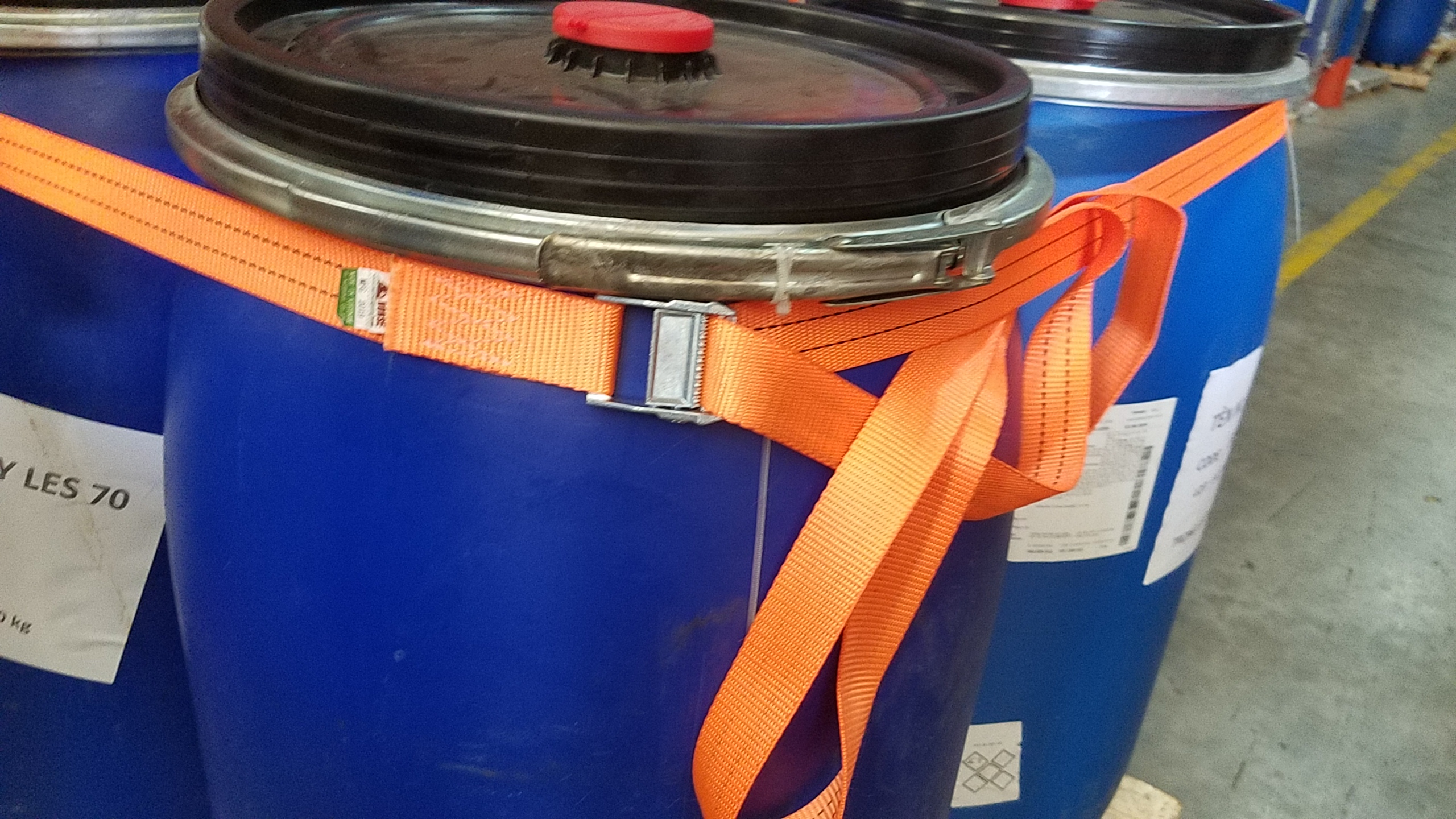 Dây chằng hàng khóa cam quấn hàng trên palelt Dây chằng hàng khóa cam quấn hàng trên palelt