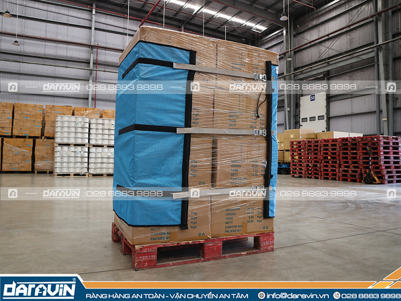 Đặc điểm của lưới PVC quấn pallet Đặc điểm của lưới PVC quấn pallet