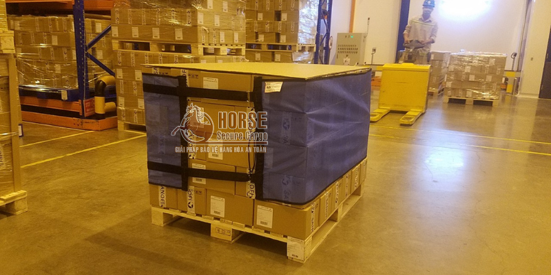 lưới quấn pallet tái sử dụng tại kho hàng dược phẩm lưới quấn pallet tái sử dụng tại kho hàng dược phẩm