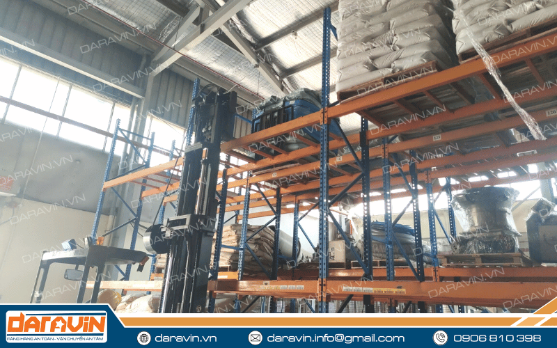 Lưới quấn pallet vượt qua bài test thử nghiệm độ ổn định khi nâng hạ lên kệ Lưới quấn pallet vượt qua bài test thử nghiệm độ ổn định khi nâng hạ lên kệ