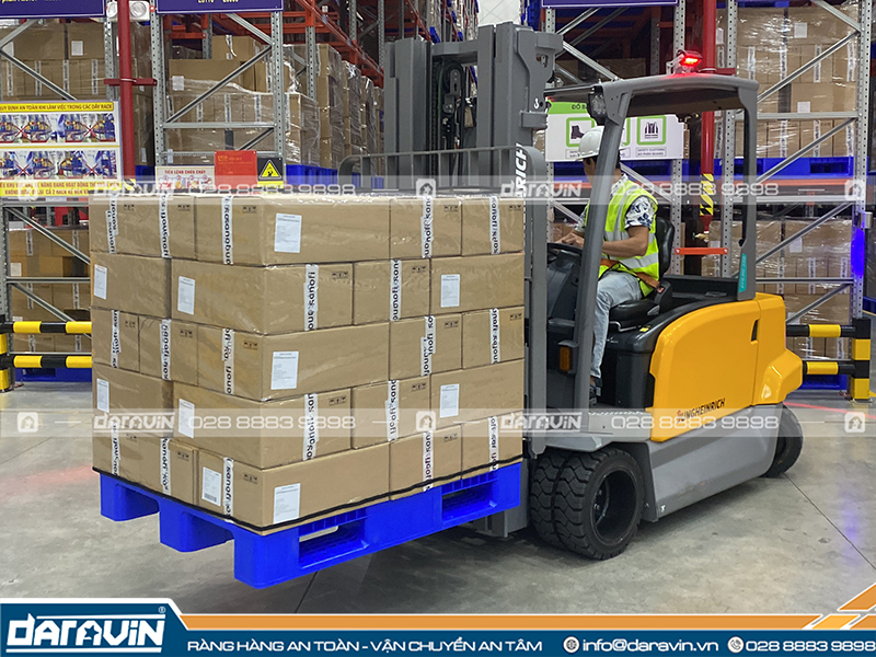 Ứng dụng lưới quấn pallet pvc trong suốt Ứng dụng lưới quấn pallet pvc trong suốt