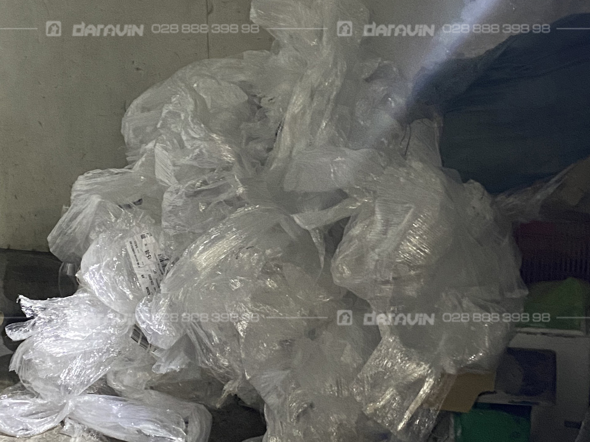 So sánh ưu điểm giữa màng quấn pallet tái sử dụng và màng PE So sánh ưu điểm giữa màng quấn pallet tái sử dụng và màng PE