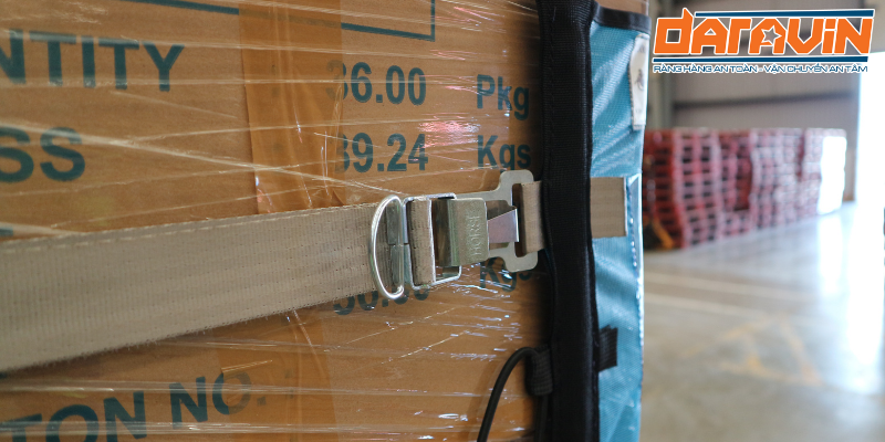 mẫu khóa xiết móc gài được trang bị trên mẫu lưới quấn pallet mới nhất mang lại độ bền và trải nghiệm sử dụng tốt nhất mẫu khóa xiết móc gài được trang bị trên mẫu lưới quấn pallet mới nhất mang lại độ bền và trải nghiệm sử dụng tốt nhất