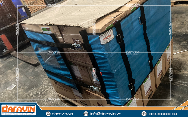 Thử nghiệm lưới quấn pallet tại kho hàng NCL Asia Thử nghiệm lưới quấn pallet tại kho hàng NCL Asia