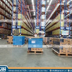 Dọn kho hàng đón tết - Giải pháp xanh cùng lưới quấn pallet