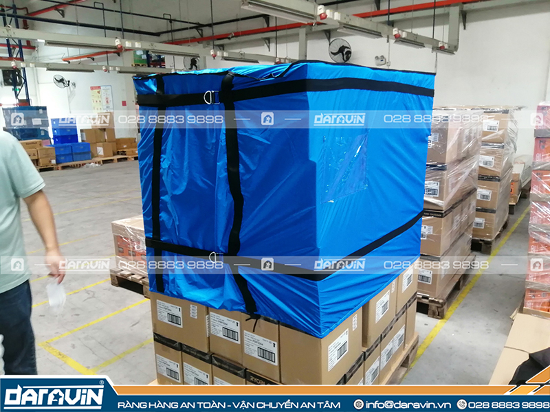 Cách chọn lựa vải trùm pallet phù hợp nhu cầu Cách chọn lựa vải trùm pallet phù hợp nhu cầu