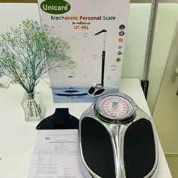 Cân đo sức khỏe có thước đo chiều cao Unicare UC-05L