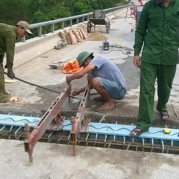 Vữa tự chảy không co ngót LB-GROUT