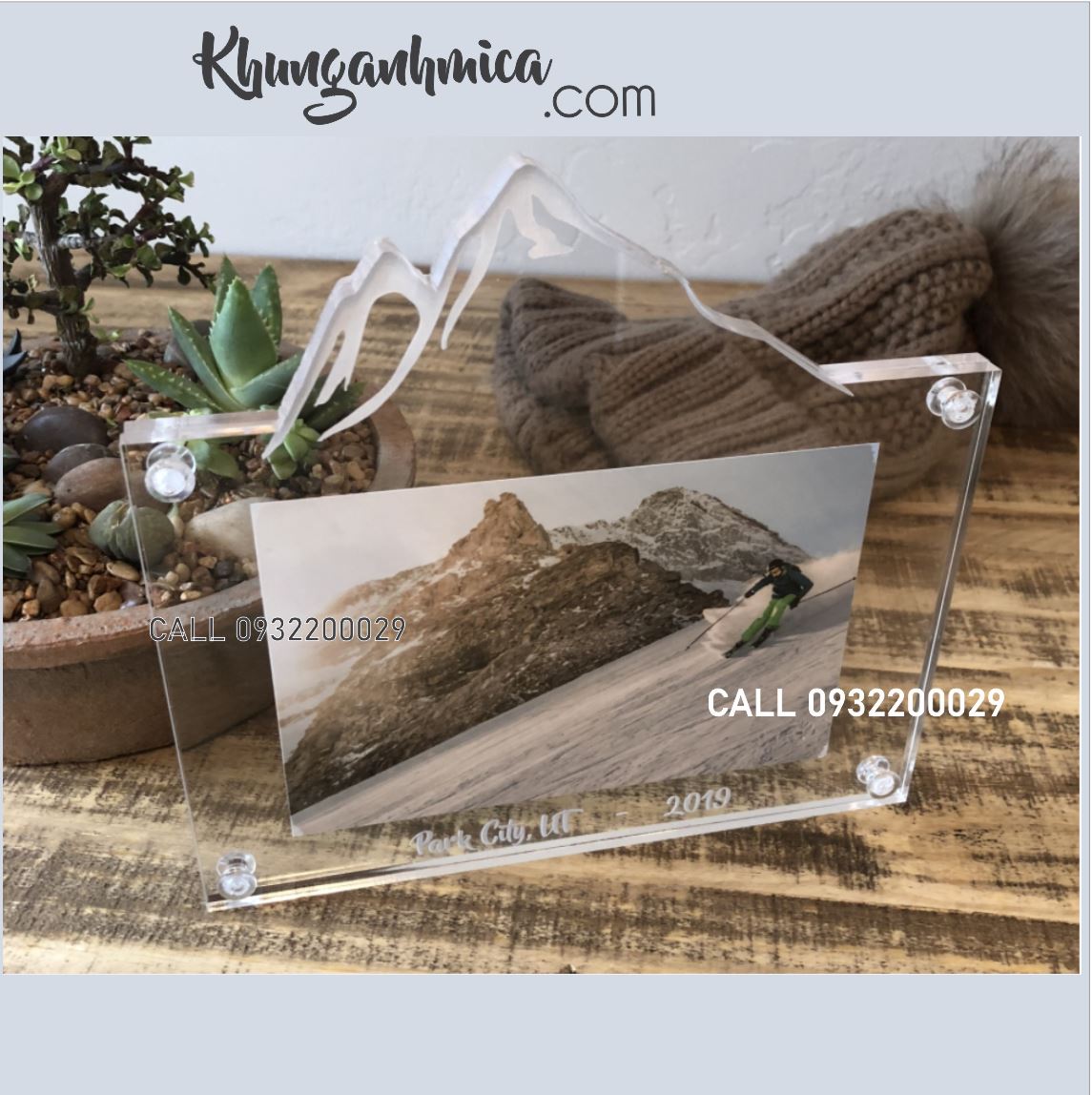 Mẫu khung để bàn hiển thị nội dung 2 mặt