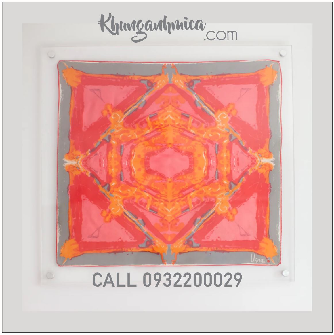 Khung mica chứa tranh vẽ