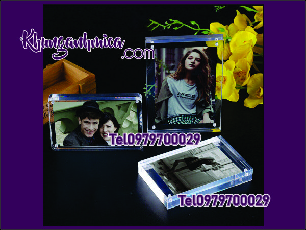 Khung từ chất liệu Acrylic ghép 2 tấm mica lại