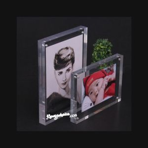 Giá của khung ảnh mica