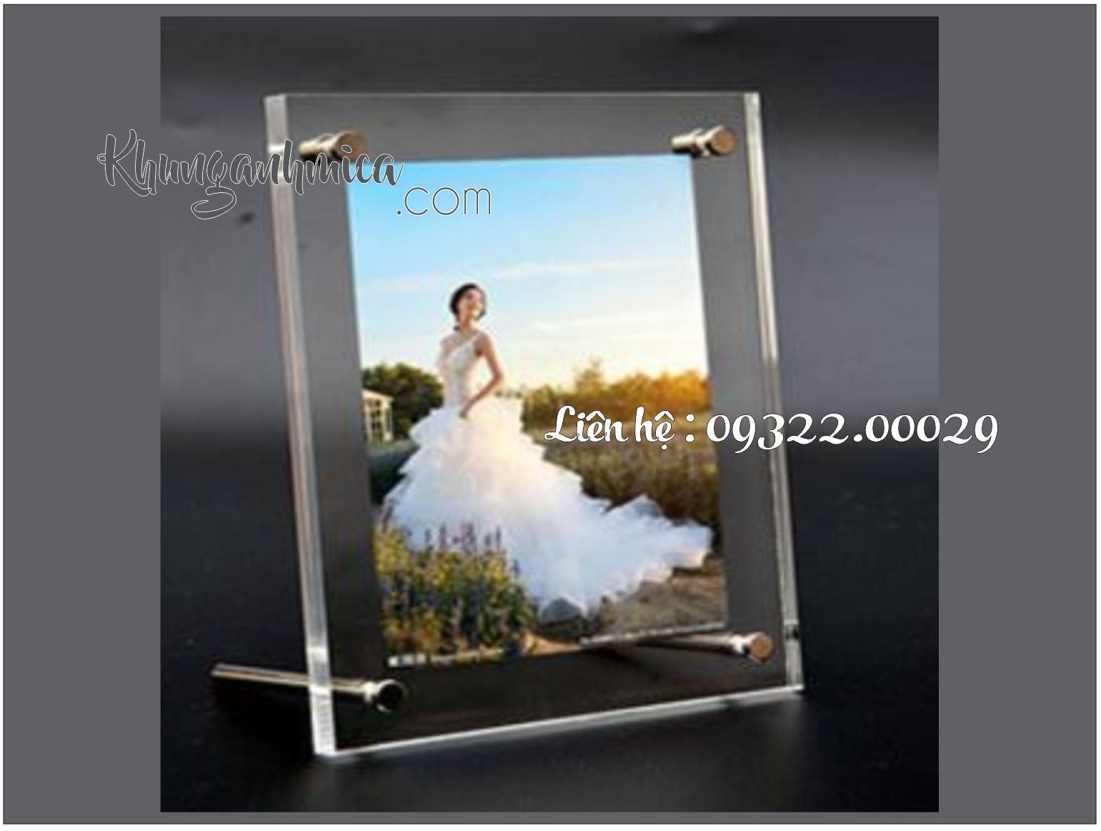 Khung mica chữ L nên uốn cong hay dùng vít dài