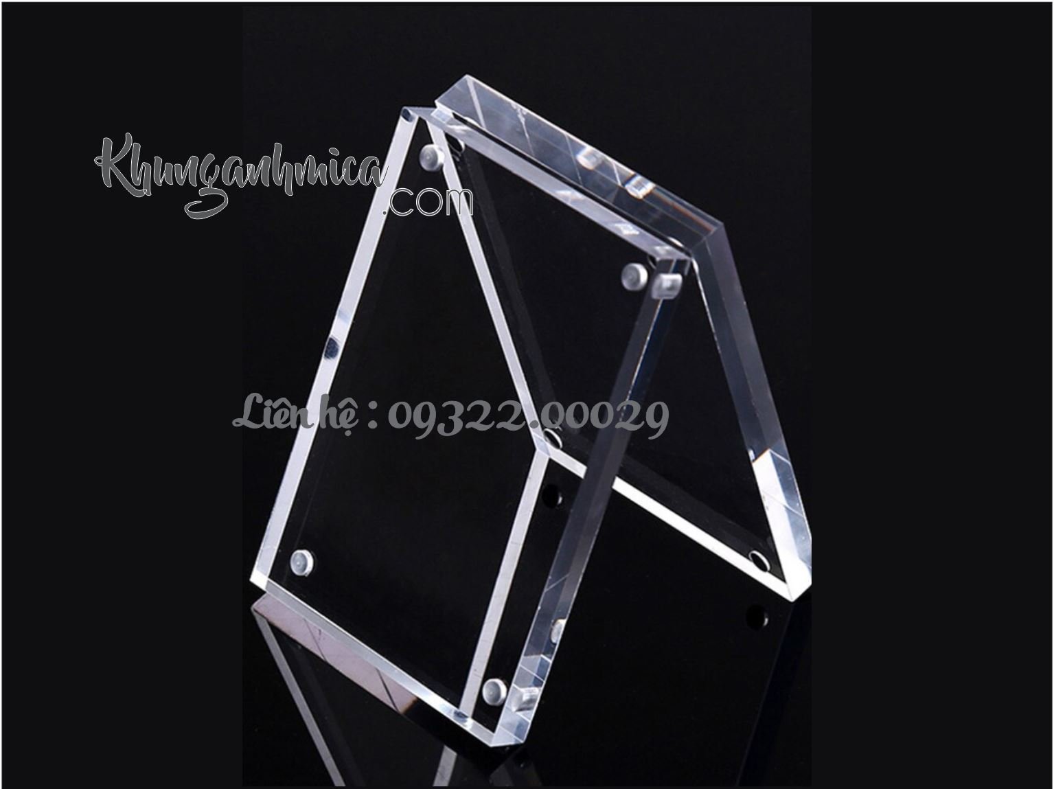 Khung mica chữ L uốn hay là chân tách rời