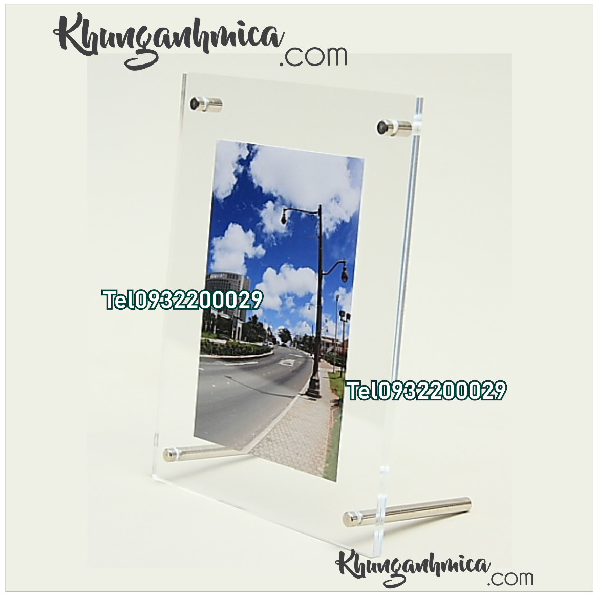 Khung để bàn có chân là 2 vít dài