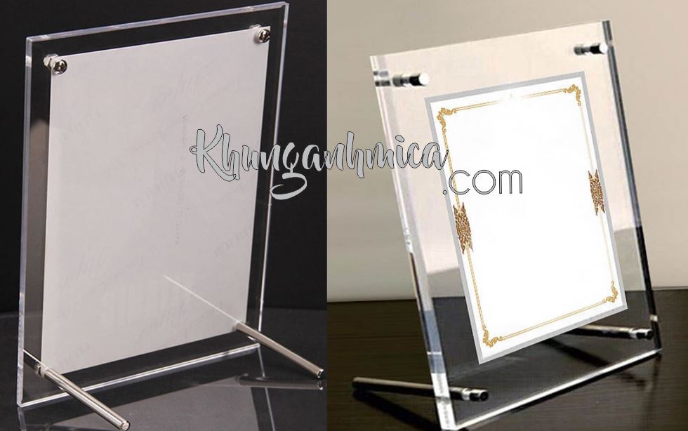 Khung mica để bàn có 4 chốt inox (2 dài, 2 ngắn)