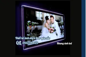 Khung ảnh led mica cưới treo tường