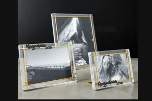 SỞ HỮU BỨC HÌNH “TRIỆU LIKE” CÙNG VỚI TẤM HÌNH KỶ NIỆM ĐỘC ĐÁO